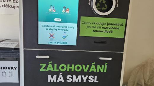 Zálohomat. V Třebechovicích pod Orebem testují systém zálohování plechovek nebo PET lahví