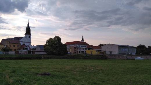 Uherský Ostroh se zámkem a kostelem svatého Ondřeje 