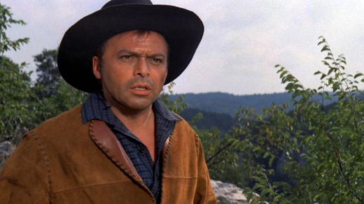 Herbert Lom ve filmu Poklad na Stříbrném jezeře podle románu Karla Maye