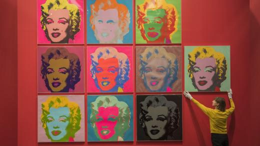 Instalace portrétů Marilyn monroe od Andyho Warhola