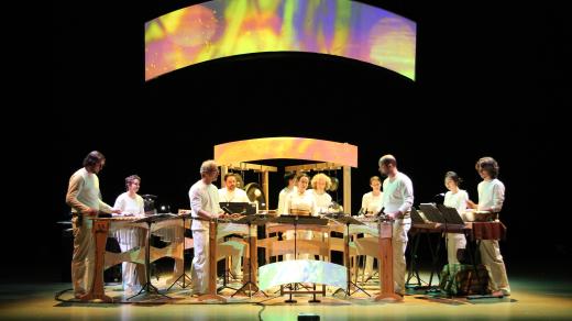 Lightbulb Mikro YBCA