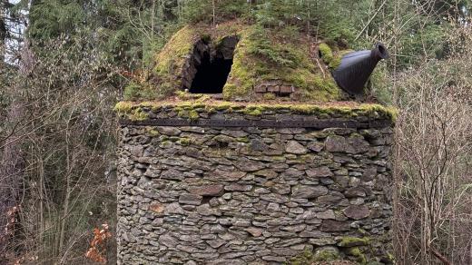 Smolná pec - bizarní stavba, která se stala technickou památkou