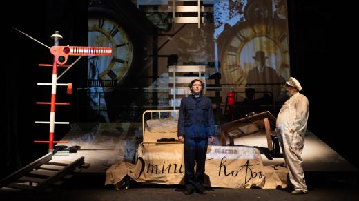 Divadelní adaptace Hrabalova románu Ostře sledované vlaky v Divadle A. Dvořáka Příbram