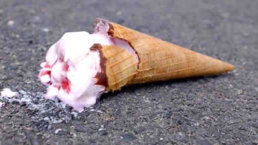 Když vám něco upadne na zem, raději už to nejezte