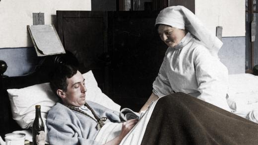 Zraněný voják v nemocnici