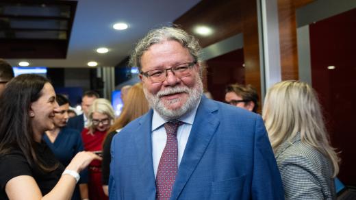 Koalice SPOLU získala ve volbách šest mandátů, jedním z nově zvolených europoslanců je i lídr kandidátky Alexandr Vondra (ODS).