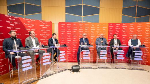 Z debaty Česko 2025 o obraně