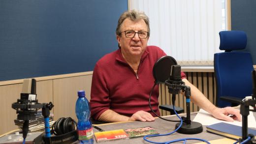 Michael Prostějovský ve studiu Českého rozhlasu Hradec Králové