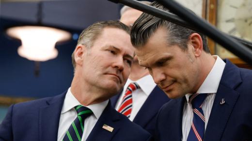 Poradce pro národní bezpečnost M. Waltz (vlevo) a ministr obrany Pete Hegseth