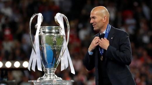 Dnes již bývalý trenér Realu Madrid Zinedine Zidane