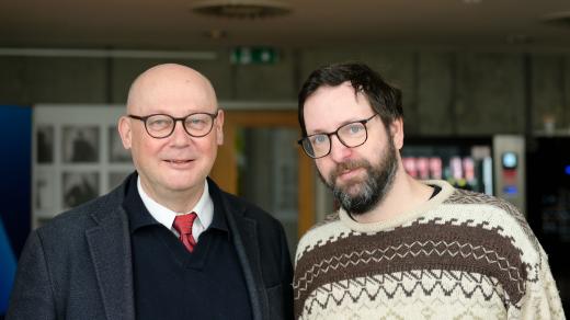 Novinář týdeníku Echo Jiří Peňás a autor knihy Nekorektní literatura Stefan Segi