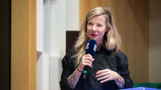 Novinky Českého rozhlasu 2025: Nina Špitálníková a její rozhovory se severokorejskými uprchlíky, série o singlmámách  a pohádka o králi Totáči