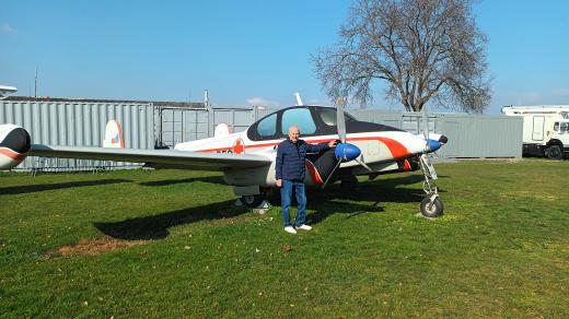Letecké muzeum Kunovice, Slovácký aeroklub Kunovice, Stanislav Sklenář, nejstarší člen spolku a nejdéle sloužící zkušební pilot, nalétáno 24 tisíc hodin