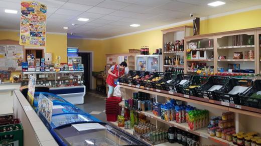 Obchod ve vesnici Zbytiny na Prachaticku
