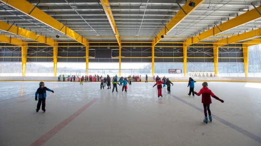 Zastřešený zimní stadion v Žamberku