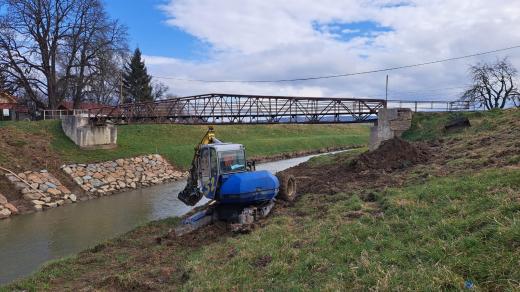 Kunovice, lávka přes řeku Olšavu, kterou v roce 2025 čeká demolice