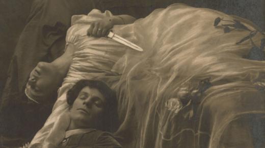 Romeo a Julie na dobové pohlednici