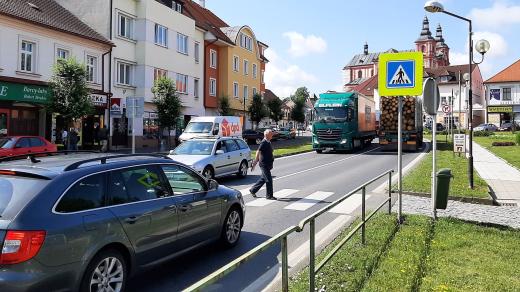 Provoz v centru Přeštic