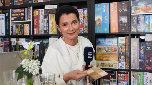 Lucia Hrušková Gibodová v rozhlasové kavárně