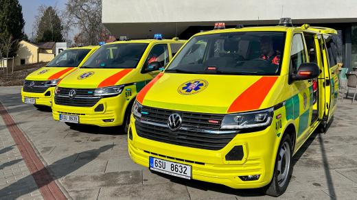 Středočeská záchranná služba má tři nová lékařská auta