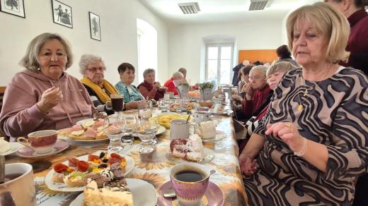 Setkání seniorek v Radouňce u Jindřichova Hradce