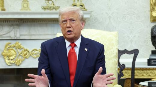 Americký prezident Donald Trump na setkání se salvadorským prezidentem Nayibem Bukelem v Oválné pracovně Bílého domu ve Washingtonu, D.C., USA, 14. dubna 2025