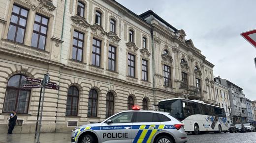 Cvičení zásahu proti fiktivnímu útoku na náměstí T. G. M. v Přerově