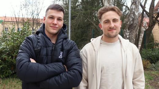 Hokejisté Vít Jiskra (vlevo) a Jiří Černoch (vpravo)