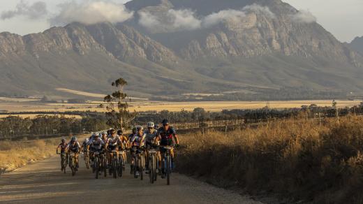 Specifické kulisy prestižního závodu Cape Epic