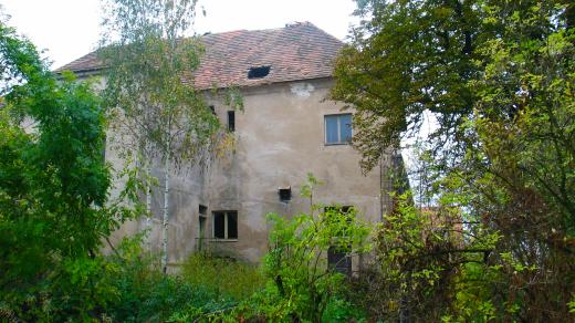 Ze zámečku v Rábech byly ruina, která čekala na demolici