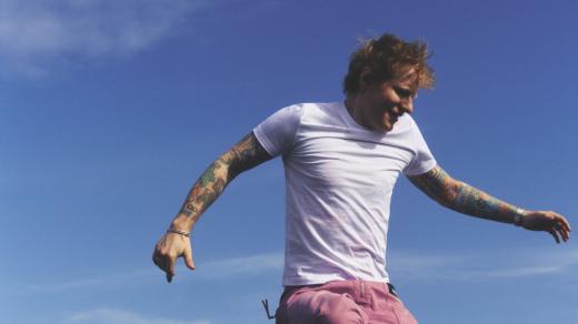 Ed Sheeran vydává nový singl Azizam