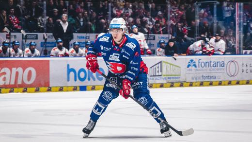 Obránce HC Dynamo Pardubice Libor Hájek