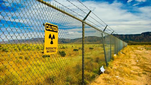 Areál s radioaktivním materiálem