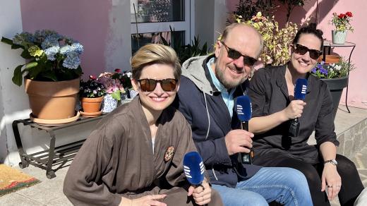 Václav Žmolík na návštěvě u Martiny Viktorie Kopecké a Andrey Salome