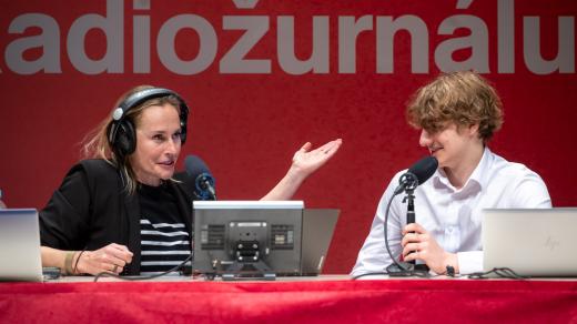 Akce Dobrý den Radiožurnálu se zúčastnil i nevidomý plavec David Kratochvíl