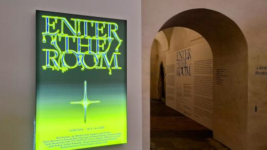 Výstava Enter the Room v Domě U Kamenného zvonu