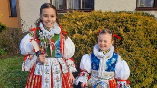 Dívčí předvelikonoční obchůzka