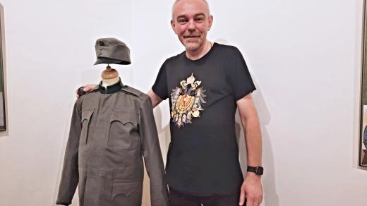 Spoluautorem výstavy je historik Radek Polách
