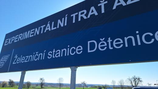 Historicky první osobní vlak bez strojvedoucího začíná jezdit na trati z Kopidlna do Dolního Bousova na Mladoboleslavsku