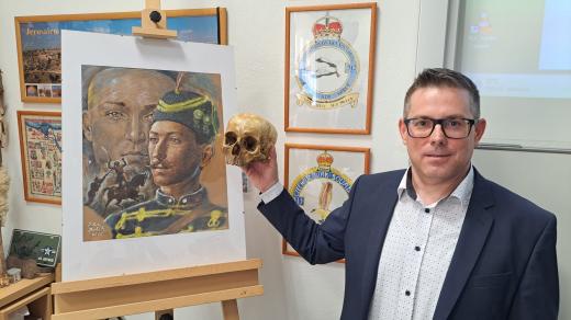 Základní škola UNESCO v Uherském Hradišti, příběh a portrét vojáka, na jehož kostře se učili žáci