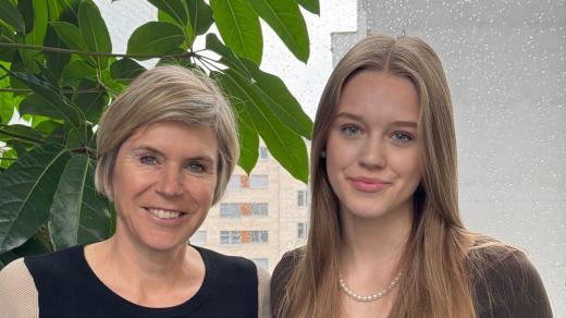 Kateřina Neumannová s hokejistkou Terezou Plosovou