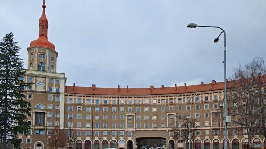 Porubský Oblouk je jednou z ikonických staveb ostravské sorely