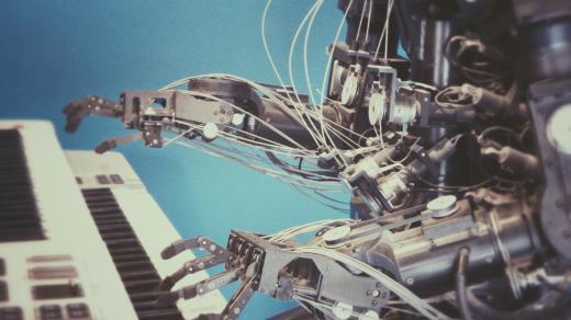 AI music hudba umělá inteligence robot piano syntezátor keyboard