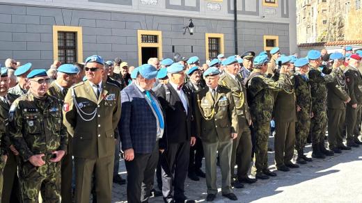 Setkání bývalých vojáků zahraničních mírových misí OSN v Českém Krumlově