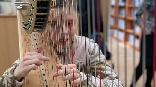 17letá Linda s absolutním sluchem