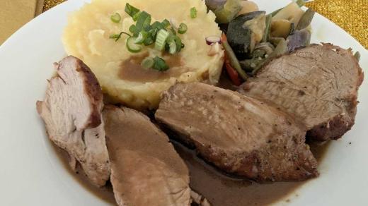 Vepřová panenka s pečenou zeleninou