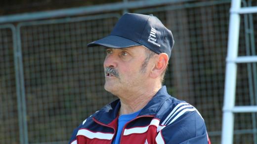 Přímý přenos Českého rozhlasu České Budějovice od Lipenské přehrady. Pavel Kroneisl, bývalý sportovní redaktor Českého rozhlasu České Budějovice, který nyní žije u Lipna