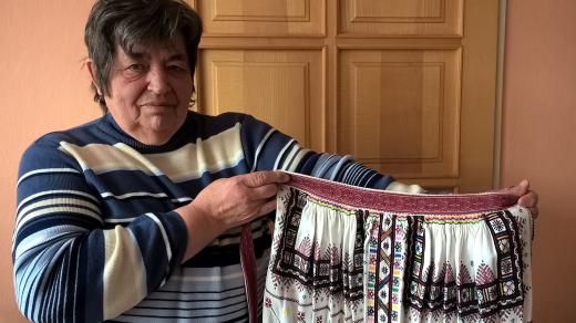 Eliška Křížková je odbornice na kopanický kroj