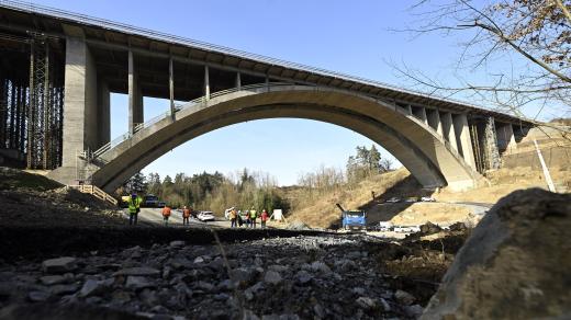 Dálniční most Šmejkalka v březnu 2024
