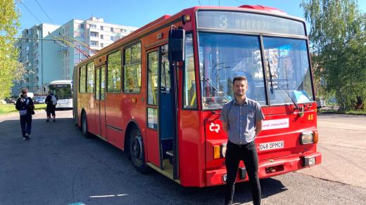 Řidič českobudějovického dopravního podniku Lukáš Skála naposledy vyjel s trolejbusem Škoda 15Tr